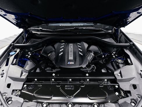 Used 2023 BMW X5 M image 33