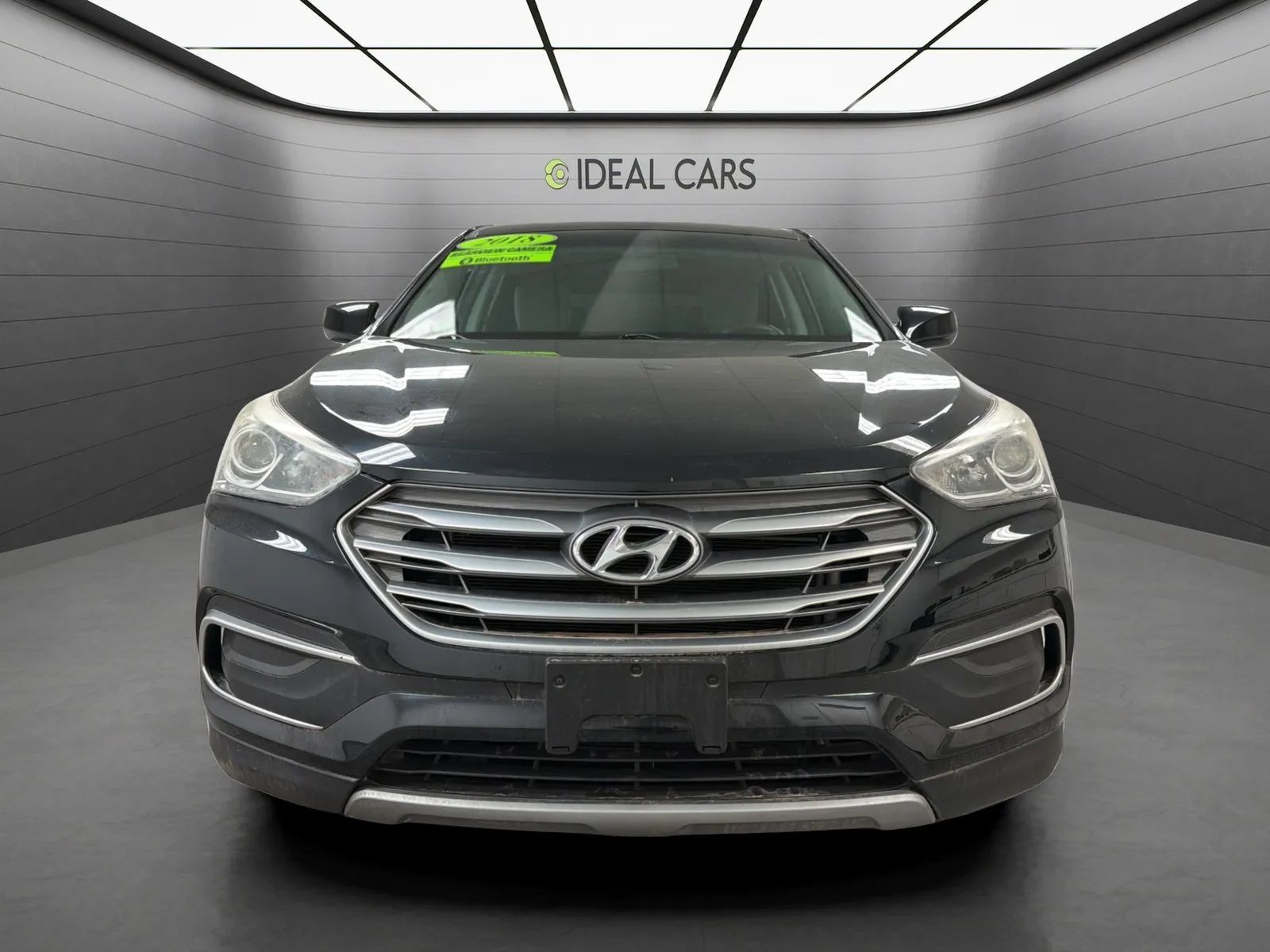 Used 2018 Hyundai Santa Fe Sport FWD image 2
