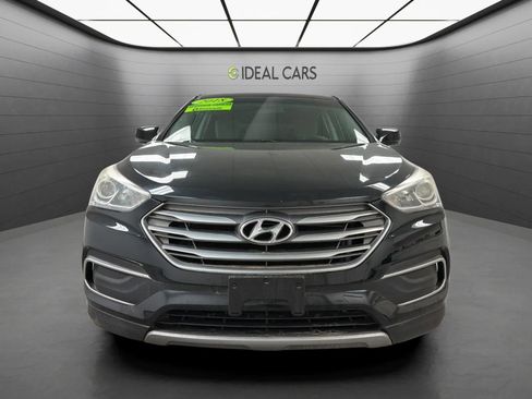 Used 2018 Hyundai Santa Fe Sport FWD image 2