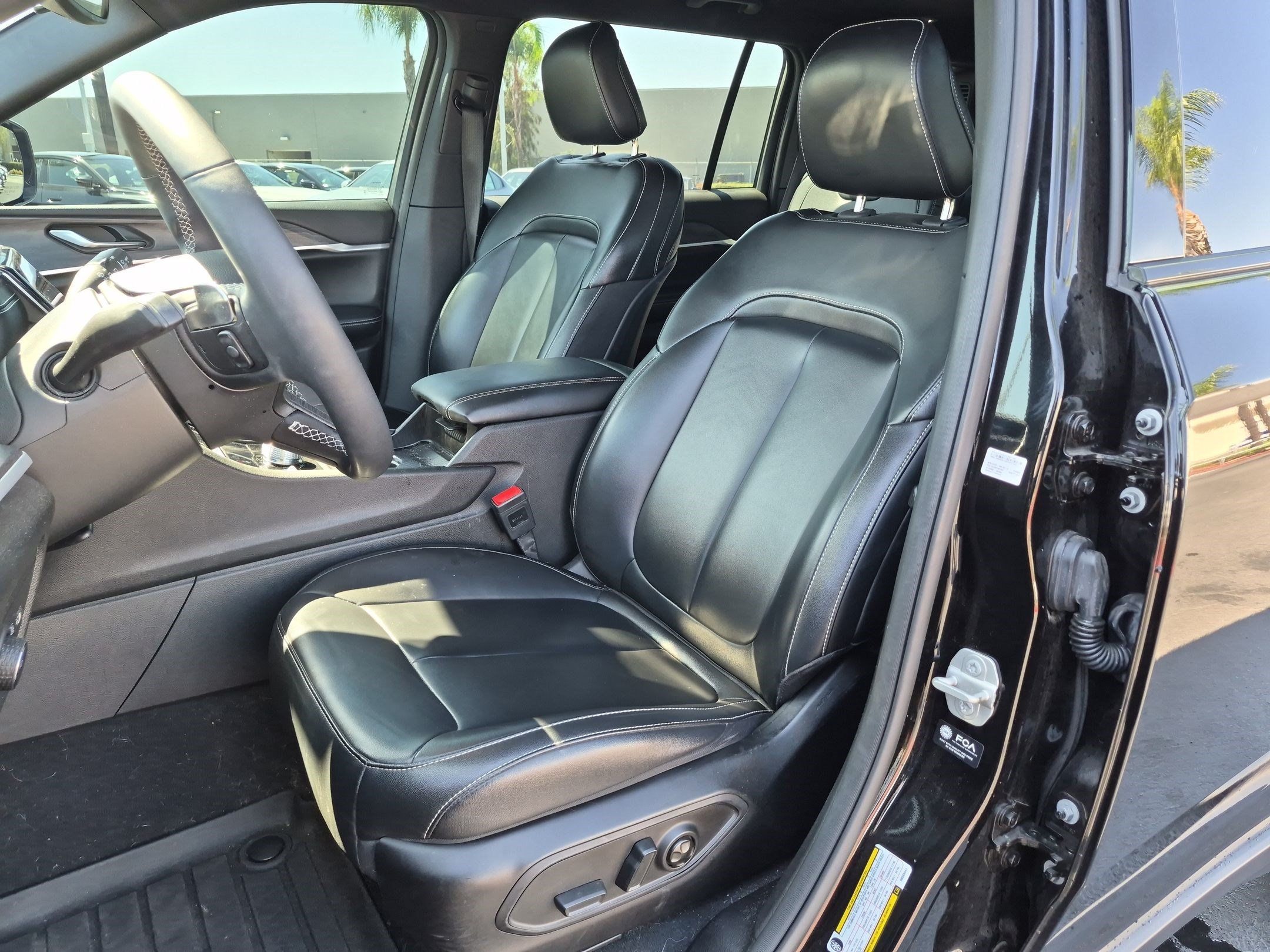 Used 2024 Jeep Grand Cherokee L Limited AWD/4WD image 16