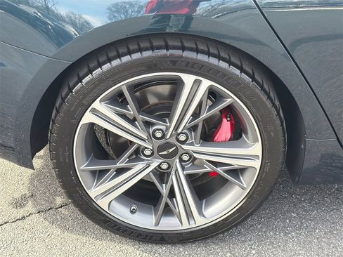 Used 2024 Genesis G70 3.3T Advanced image 17