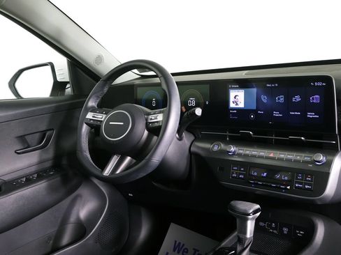 Used 2024 Hyundai Kona SEL AWD/4WD image 22