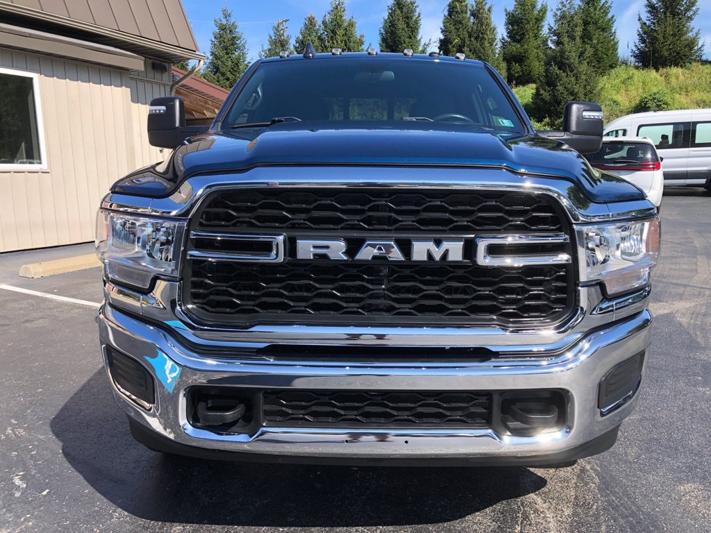 Used 2023 RAM 2500 Tradesman AWD/4WD image 9