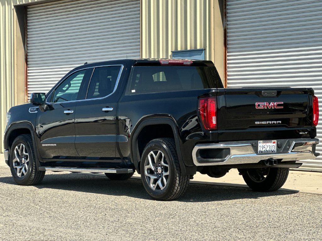 Used 2023 GMC Sierra 1500 SLT w/ SLT Premium Package RWD image 6