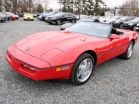 Used 1989 Chevrolet Corvette Convertible image 2