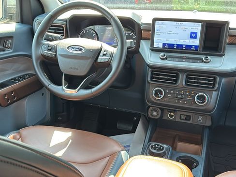 Used 2023 Ford Maverick Lariat w/ Lariat Luxury Package AWD/4WD image 18