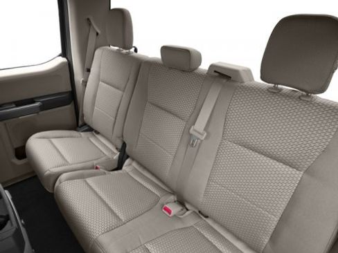 Used 2017 Ford F150 XLT w/ Equipment Group 302A Luxury image 12