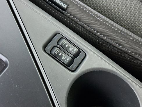 Used 2024 Subaru Crosstrek 2.0i Premium image 24