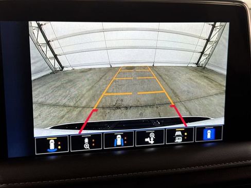 Used 2022 Chevrolet Tahoe LT w/ Luxury Package RWD image 15