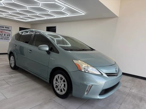 Used 2013 Toyota Prius V Two FWD image 12