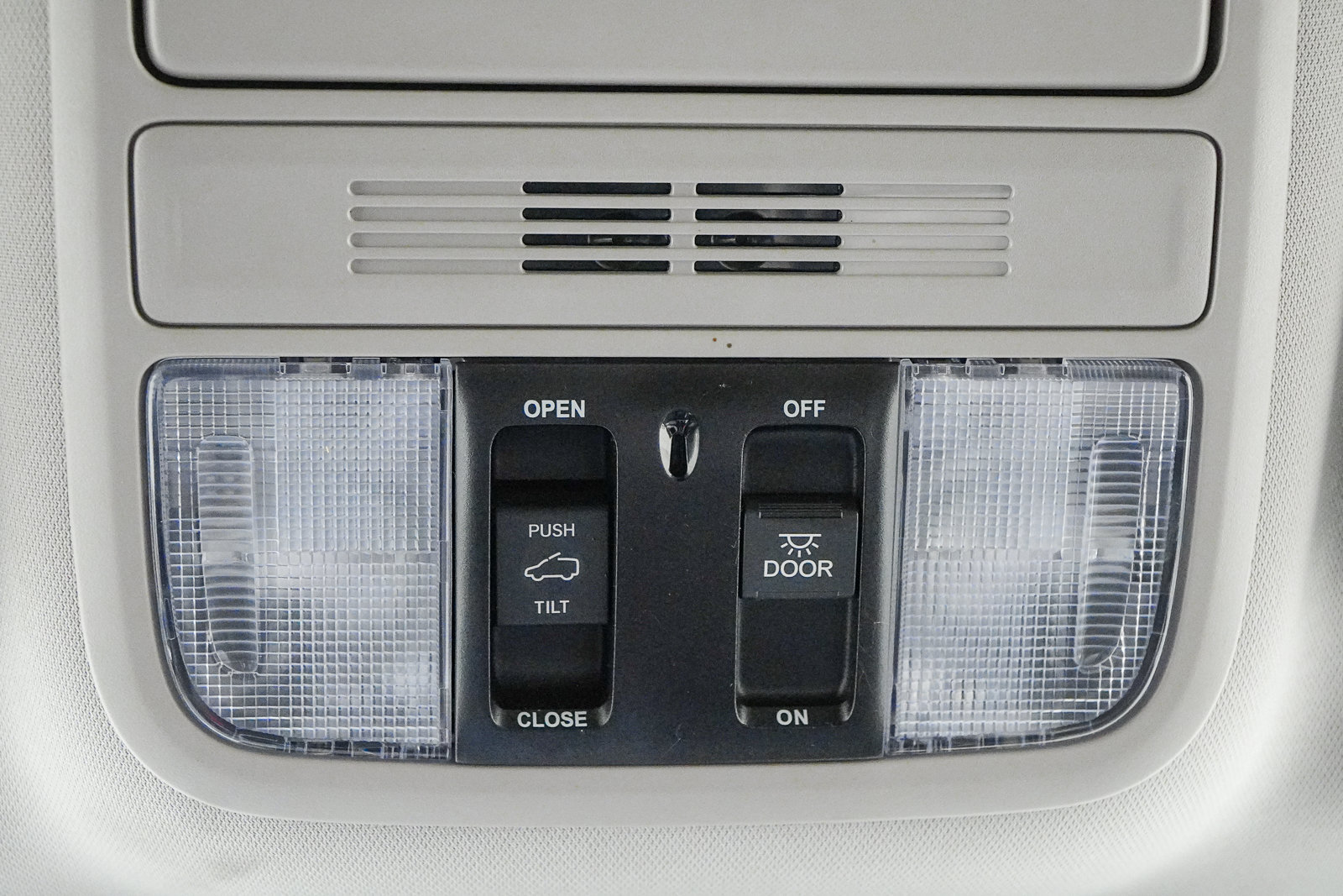 Used 2025 Honda Odyssey EX-L image 25