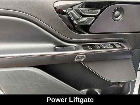Used 2024 Lincoln Aviator Reserve image 12