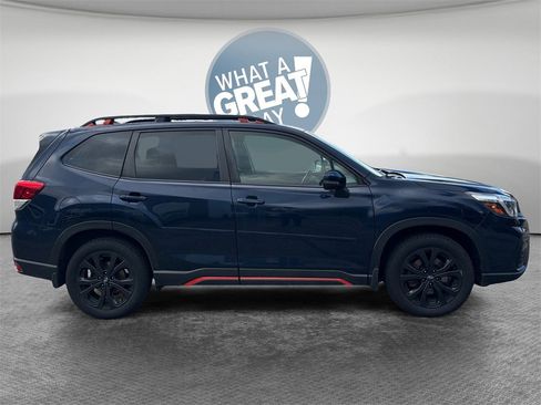Used 2021 Subaru Forester Sport image 2