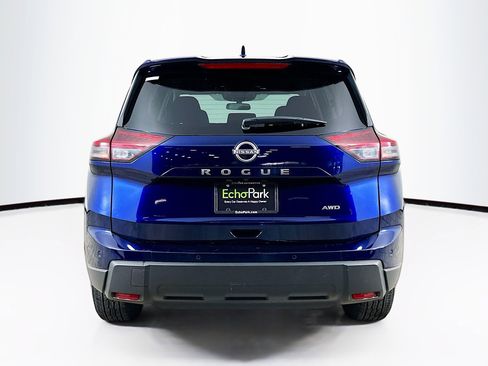 Used 2025 Nissan Rogue SV image 7