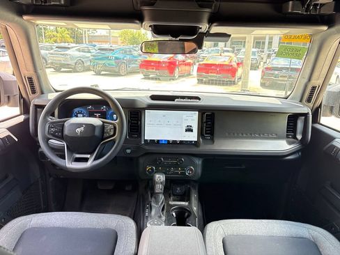 Used 2025 Ford Bronco 4-Door AWD/4WD image 8
