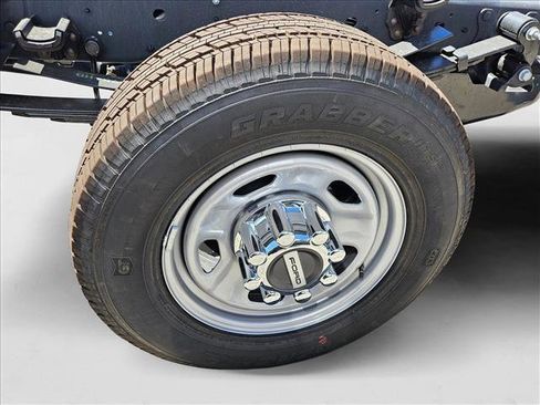 New 2026 Ford F350 XL w/ XL Chrome Package RWD image 9