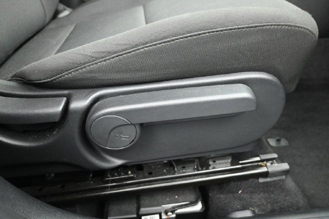 Used 2025 Hyundai Kona SEL AWD/4WD image 37