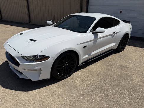 Used 2018 Ford Mustang GT RWD image 20