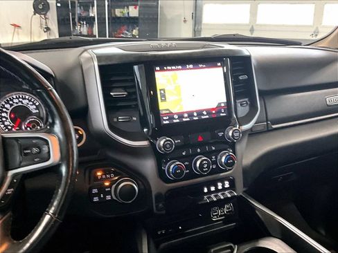 Used 2019 RAM 1500 Big Horn AWD/4WD image 18