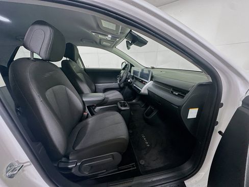 Used 2024 Hyundai Ioniq 5 SEL RWD image 31