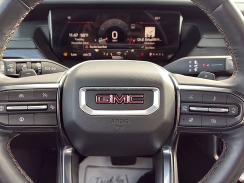 Used 2025 GMC Acadia AT4 w/ LPO, Floor Liner Package image 27