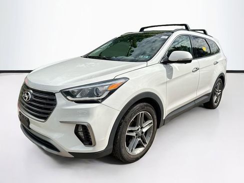 Used 2018 Hyundai Santa Fe AWD image 3