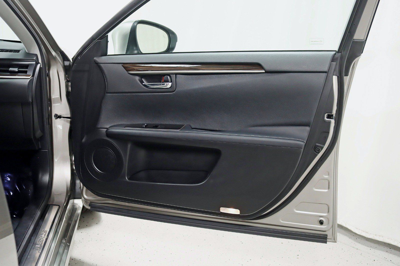 Used 2017 Lexus ES 350 w/ Premium Package FWD image 31