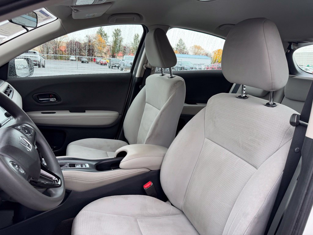 Used 2021 Honda HR-V LX image 14