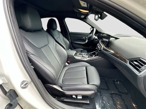 Certified 2023 BMW 330i Sedan RWD image 28