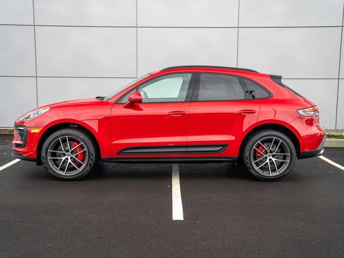 New 2026 Porsche Macan S image 2