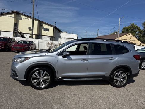 Used 2022 Subaru Ascent Limited image 8