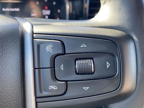 Used 2025 GMC Sierra 1500 SLT image 24