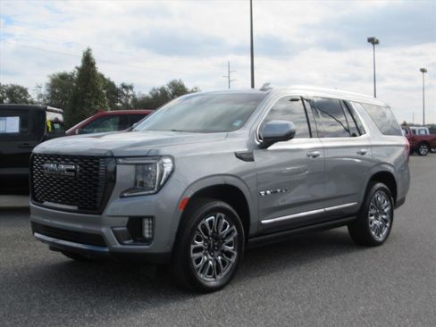Used 2023 GMC Yukon Denali Ultimate image 3