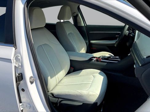 Used 2023 Hyundai Sonata SEL FWD image 9