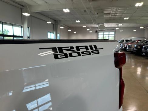 Used 2023 Chevrolet Silverado 1500 LT Trail Boss w/ Protection Package AWD/4WD image 10
