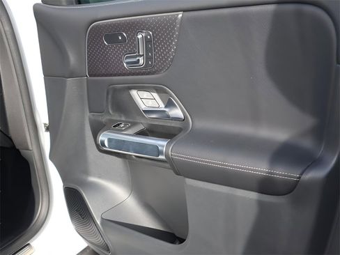 New 2026 Mercedes-Benz GLB 250 4MATIC image 13