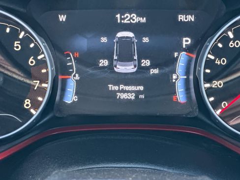 Used 2018 Jeep Compass Trailhawk w/ Cold Weather Group AWD/4WD image 29