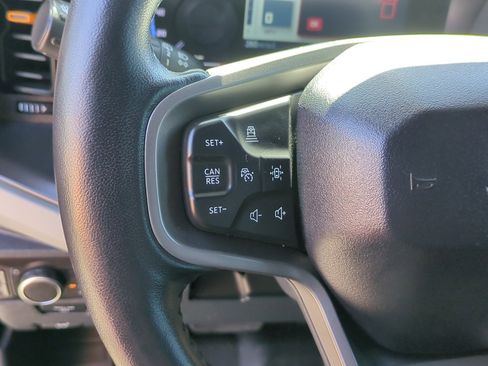 Used 2023 Ford Bronco Badlands image 16