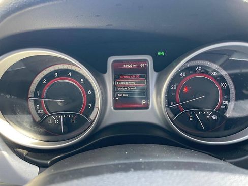 Used 2020 Dodge Journey SE w/ SE Popular Equipment Group FWD image 18