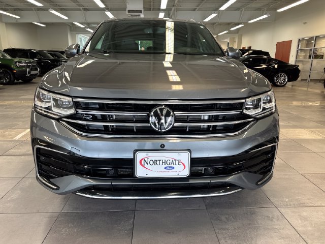 Used 2024 Volkswagen Tiguan SEL R-Line AWD/4WD image 19