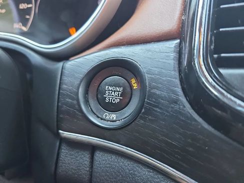 Used 2021 Jeep Grand Cherokee Summit AWD/4WD image 41