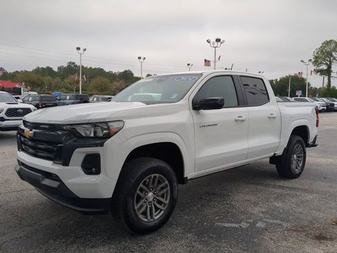 Used 2024 Chevrolet Colorado LT w/ LT Convenience Package image 8