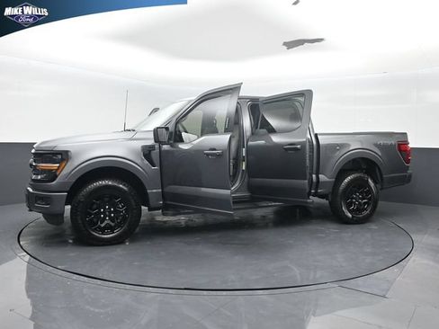 Used 2026 Ford F150 XLT w/ XLT Black Appearance Package AWD/4WD image 18