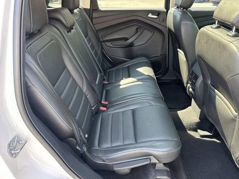 Certified 2019 Ford Escape Titanium AWD/4WD image 25