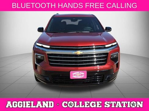 Certified 2025 Chevrolet Traverse High Country w/ LPO, Floor Liner Package FWD image 9