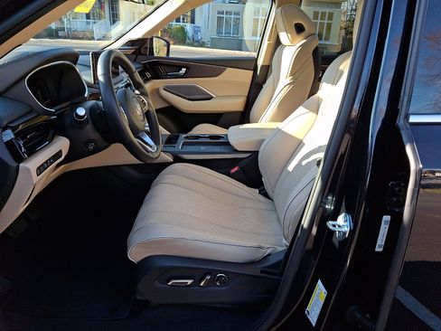 Used 2025 Acura MDX SH-AWD w/ Advance Package image 14