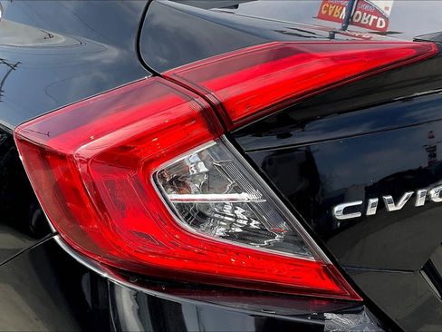 Used 2018 Honda Civic EX-L image 30