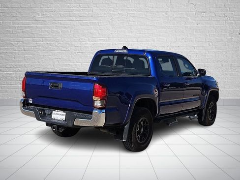 Used 2022 Toyota Tacoma SR5 RWD image 4