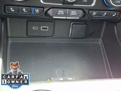 Used 2023 Chevrolet Suburban Premier AWD/4WD image 27