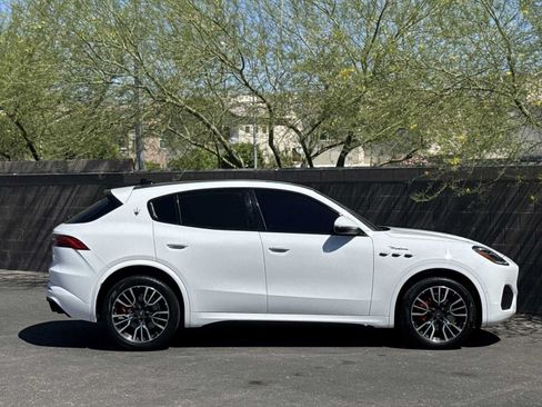 Used 2023 Maserati Grecale Modena AWD/4WD image 9